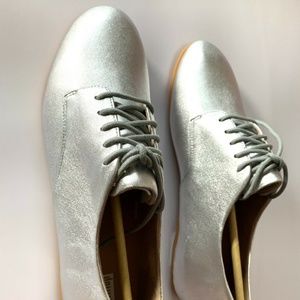 Fitflop Adeola Lace Up Derby Silver Shiny Leather